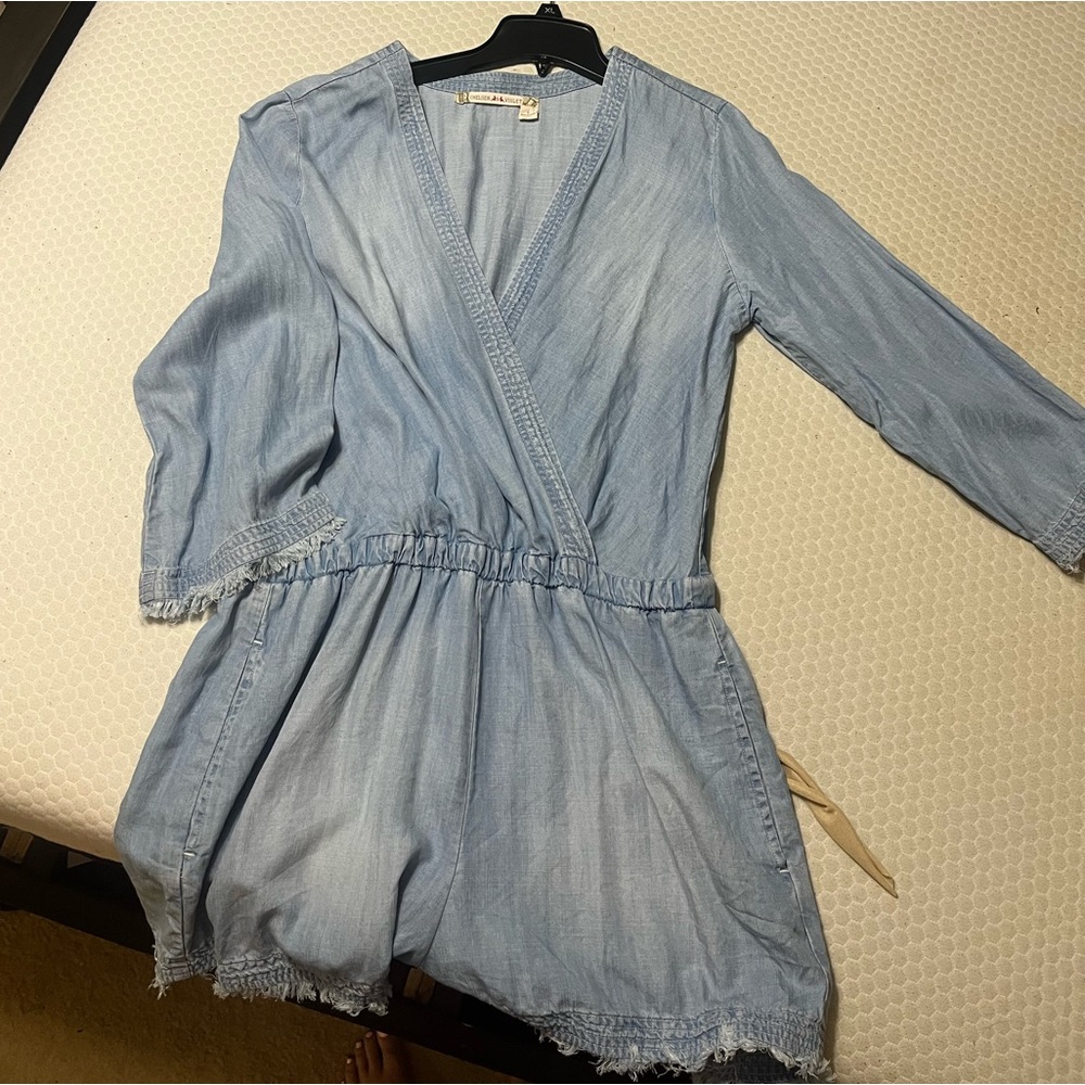 Chelsea ans Violet denim romper